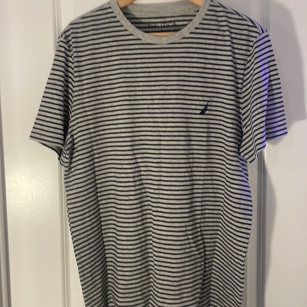 Gray striped shirt sleeve tee from nautica